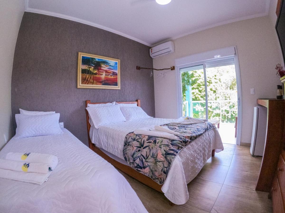 Residencial Aguas De Bare Hotel São Sebastião Kültér fotó